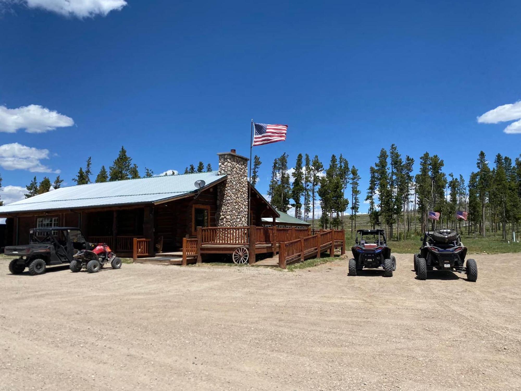 Crooked Creek Guest Ranch 호텔 두보아 외부 사진